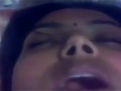 south indian unsatisfied house wife vidya doing masterbution  rubbing pussy lips orgasm selfie for bf with audio